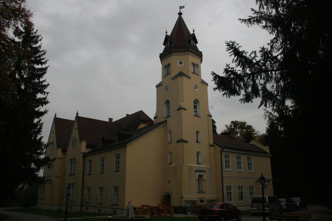 Festetich Kastélyszálló és Zsuzsanna Hotel Szeleste Exterior foto