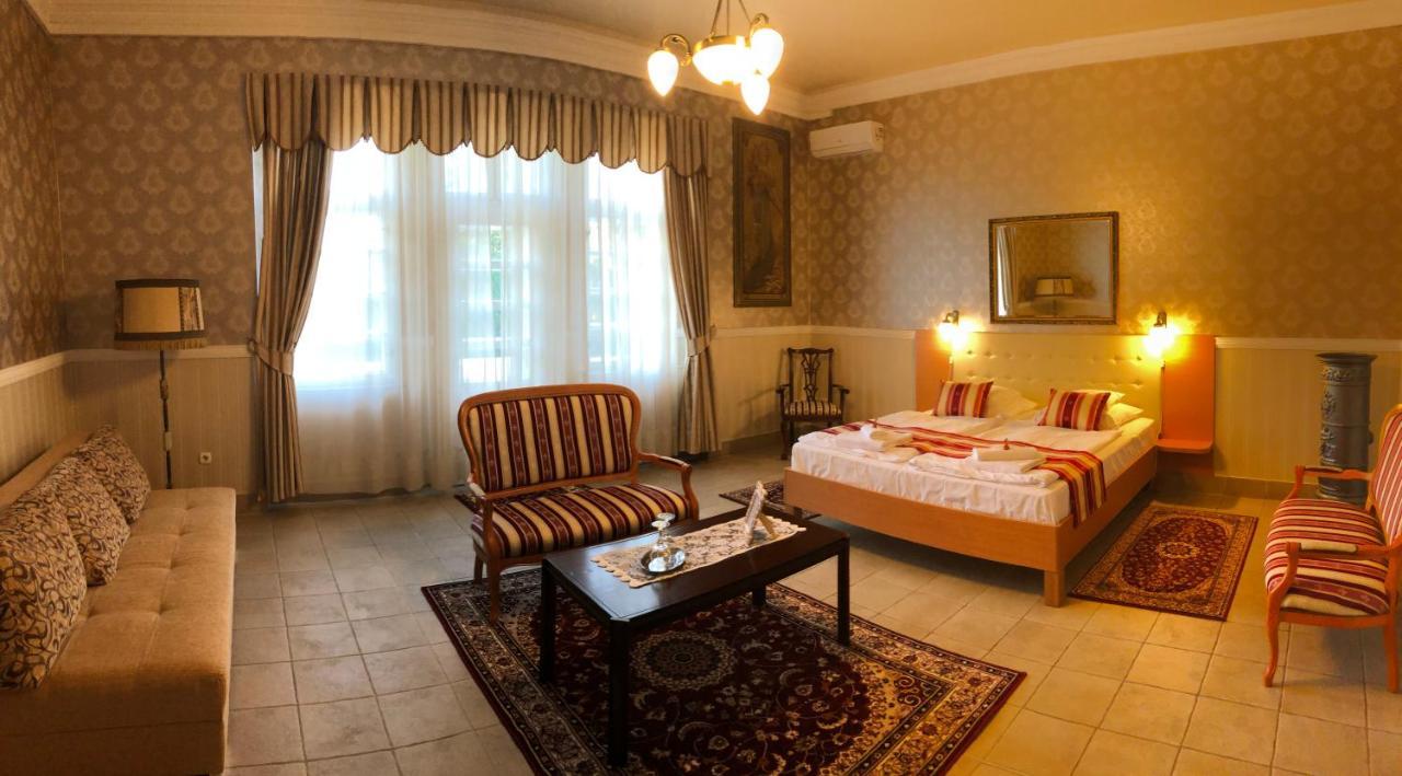 Festetich Kastélyszálló és Zsuzsanna Hotel Szeleste Exterior foto