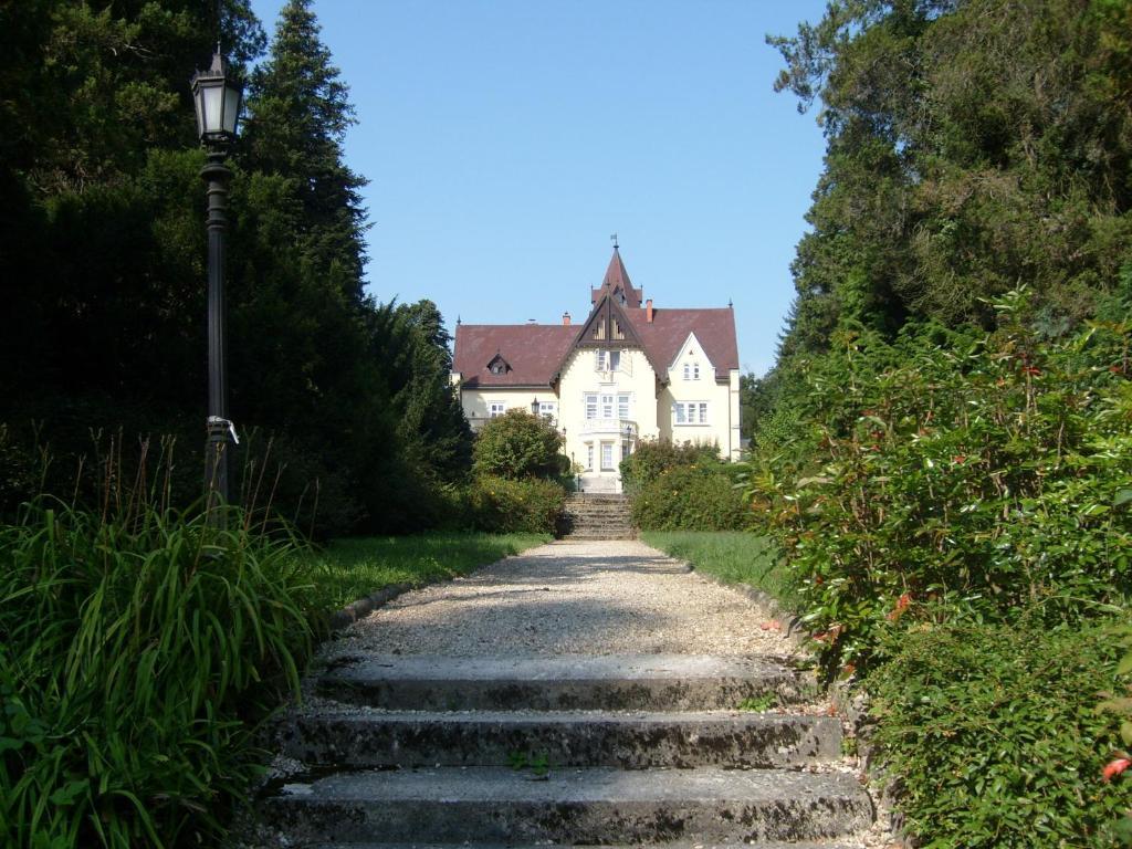 Festetich Kastélyszálló és Zsuzsanna Hotel Szeleste Exterior foto